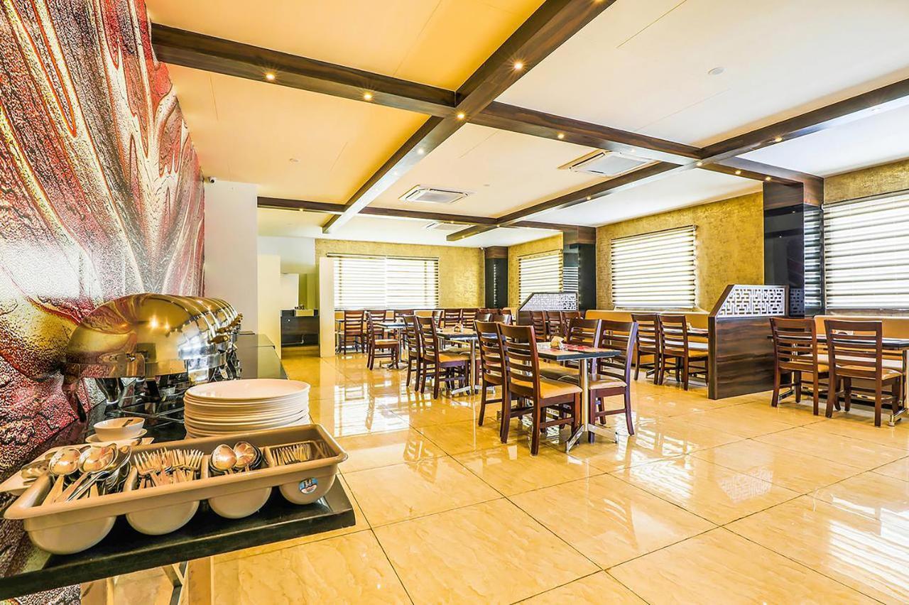 Kvr Capitol Suites Vidzsajavádá Kültér fotó