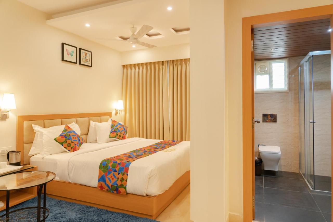 Kvr Capitol Suites Vidzsajavádá Kültér fotó